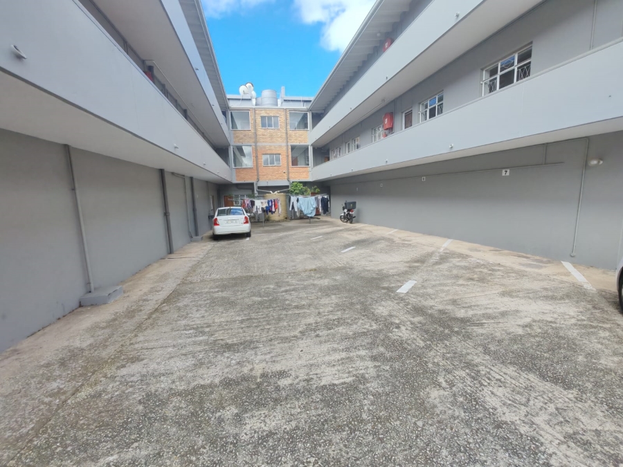 To Let 1 Bedroom Property for Rent in Richmond Hill Eastern Cape